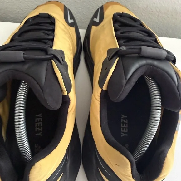 Adidas Yeezy Boost 700 MNVN 
Yeezy Wave Runner Sneakers in Gold and Black - Picture 7 of 10